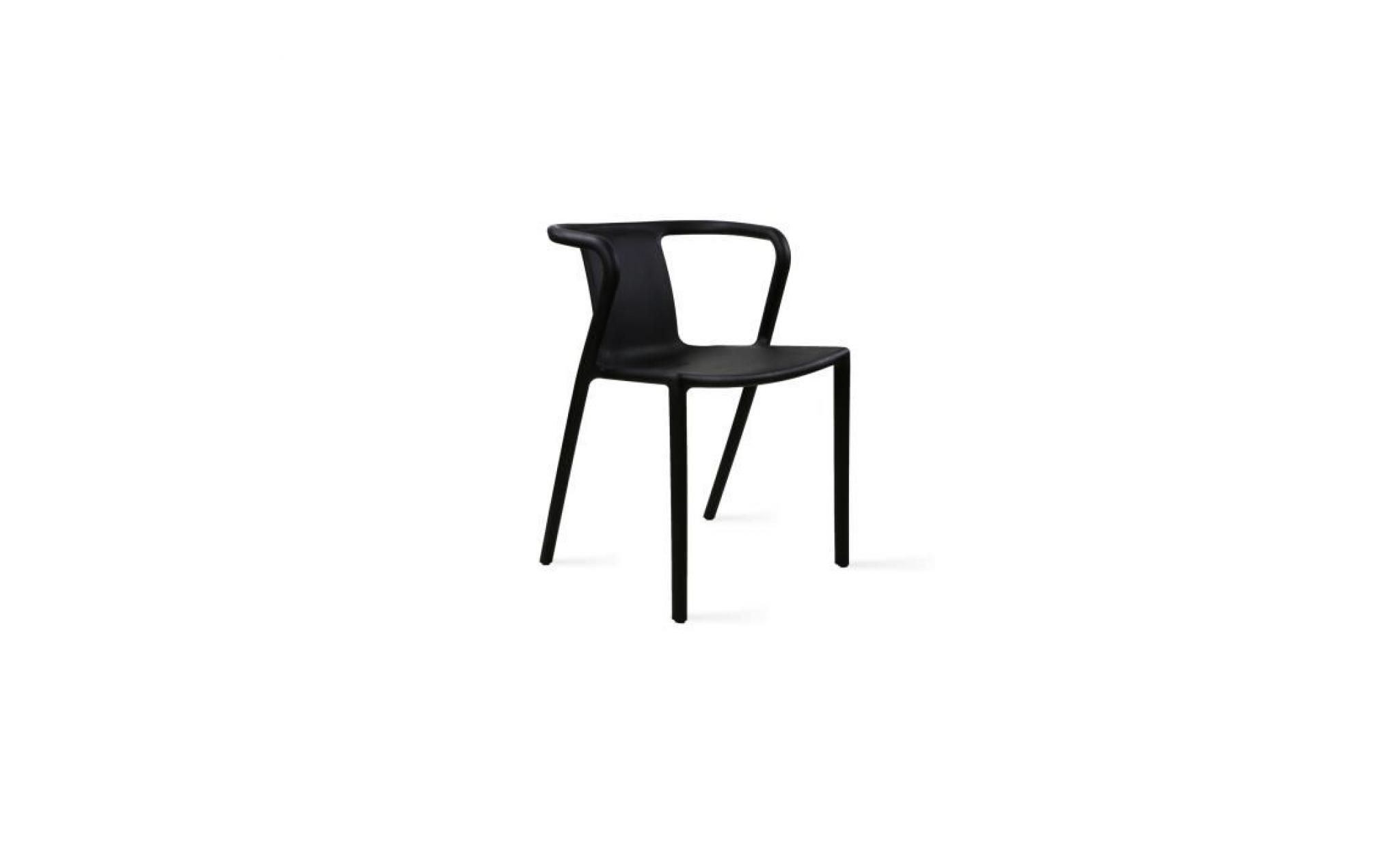 chaise de jardin design en plastique noir