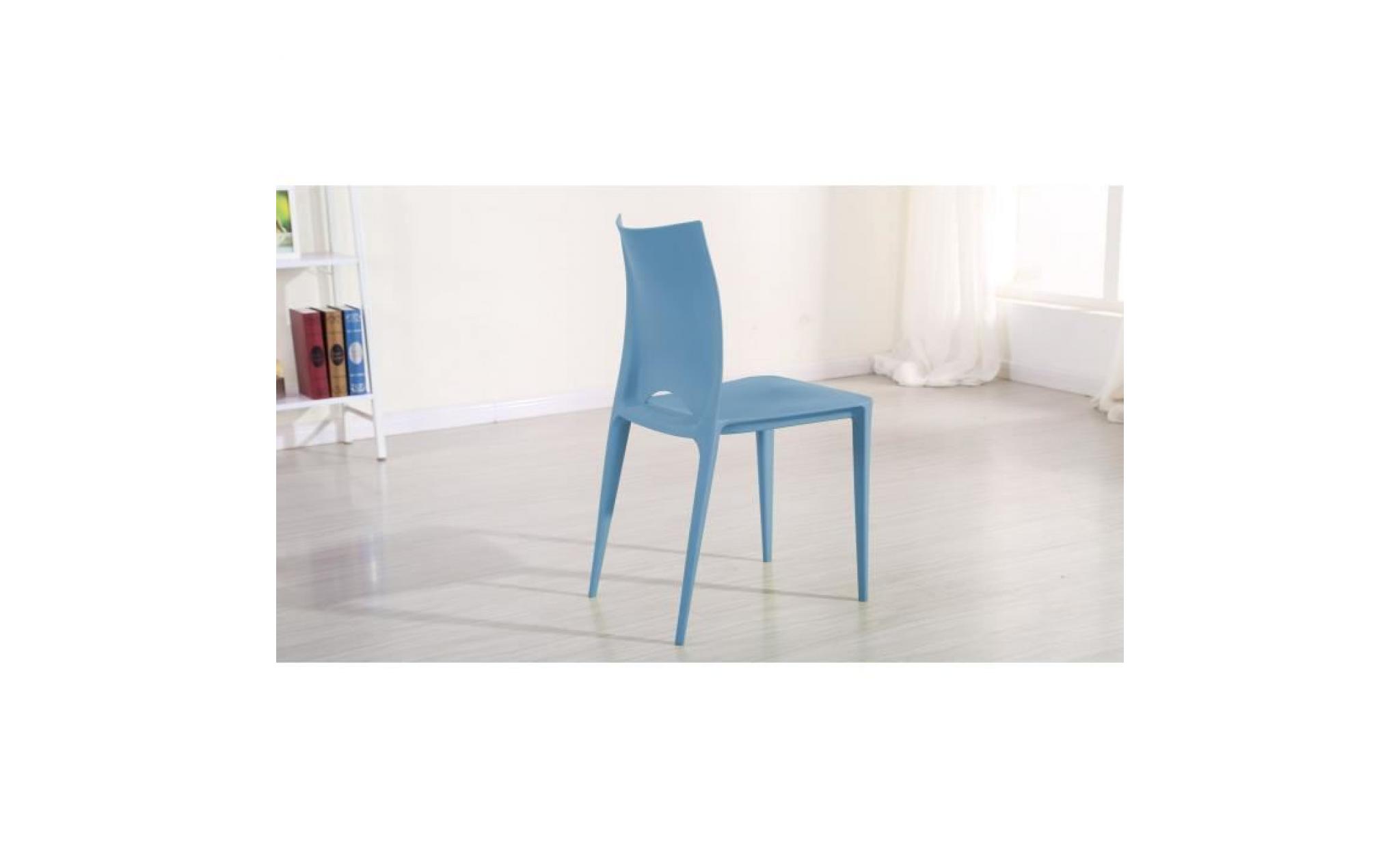chaise de jardin en plastique bleu pas cher