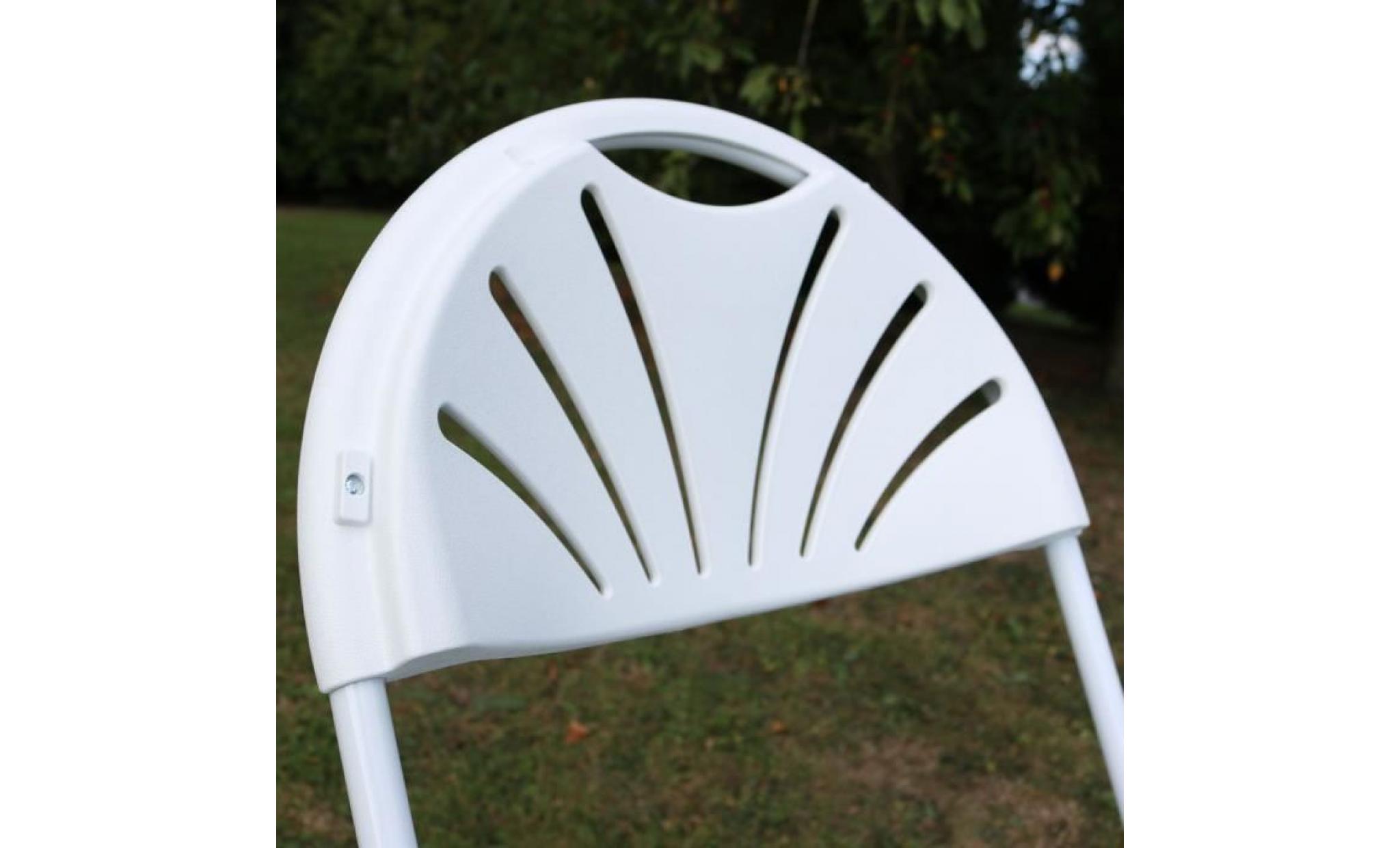 chaise pliante blanche et housse de chaise rouge pas cher