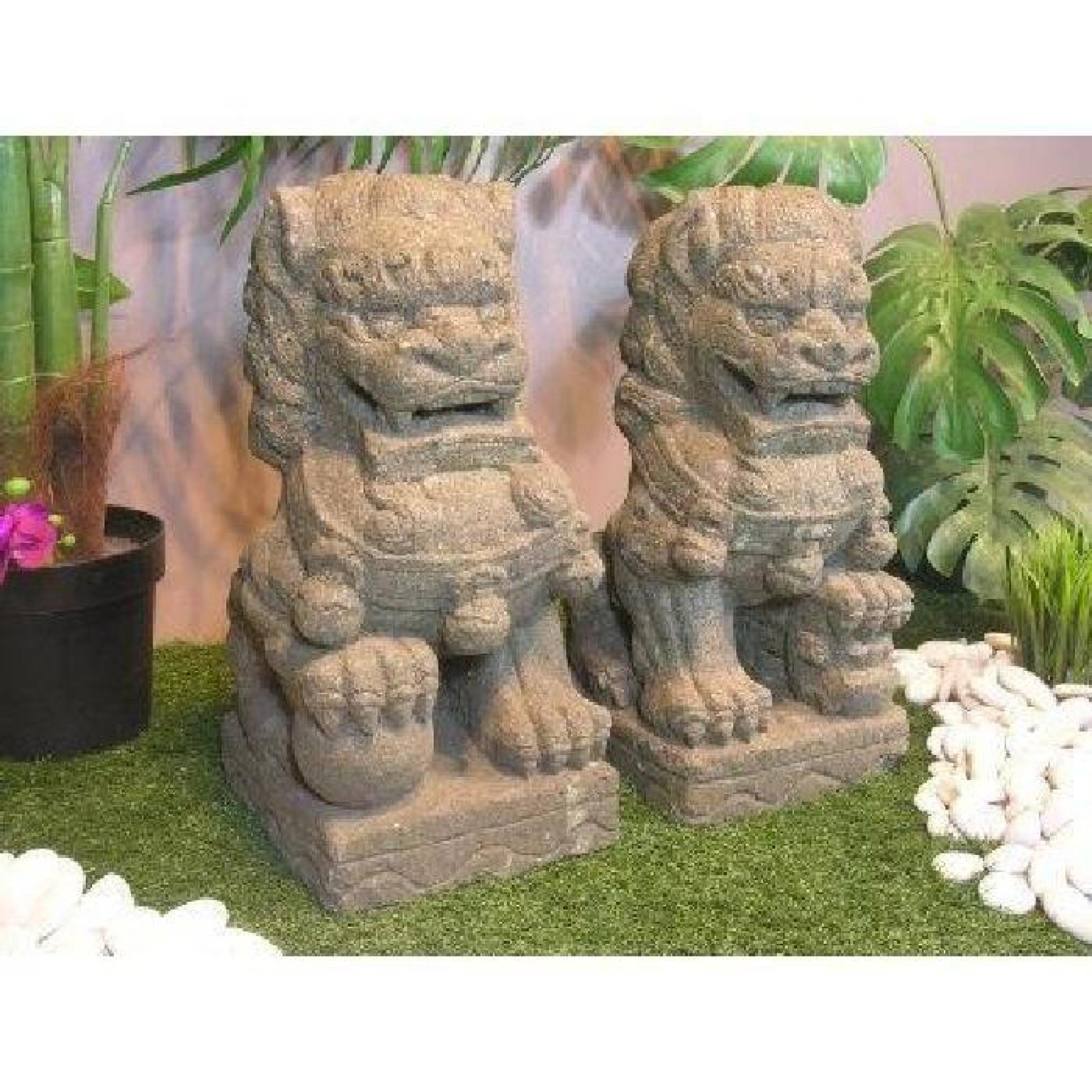Deux Statue chien Fu Foo lion pierre volcanique...