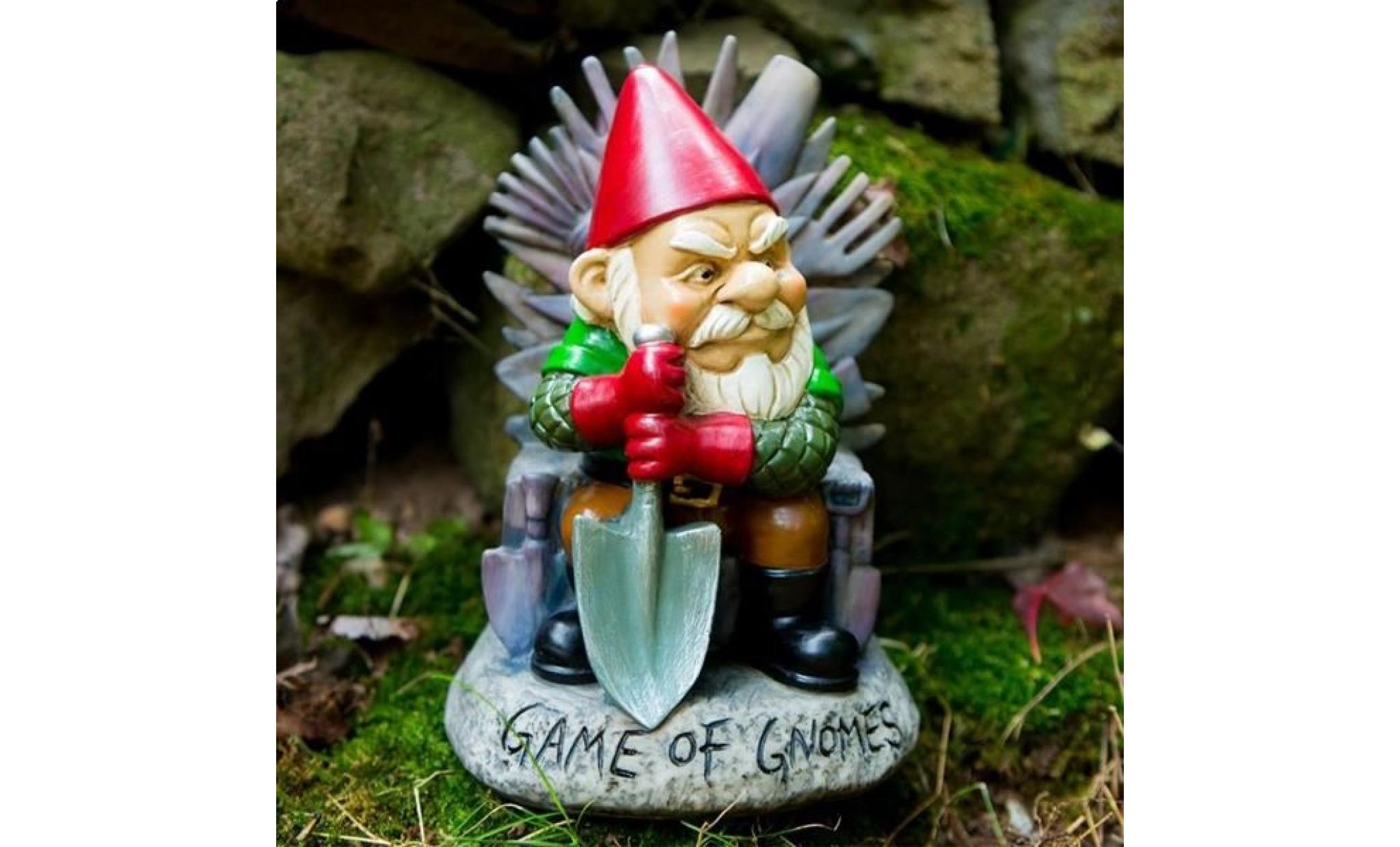 gnome nain de jardin sous le thème game of thrones * dimensions : 15,3 x 13,5 x 23,3 cm * matière : résine * peinture résistante