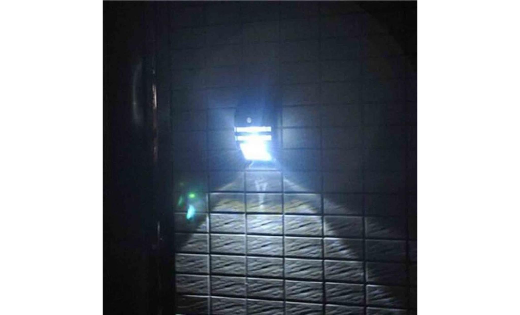 [lampe solaire murale led] 4 pack eclairage solaires d'exterieur detecteurs de mouvement automatique alimente par l'energie s w843 pas cher