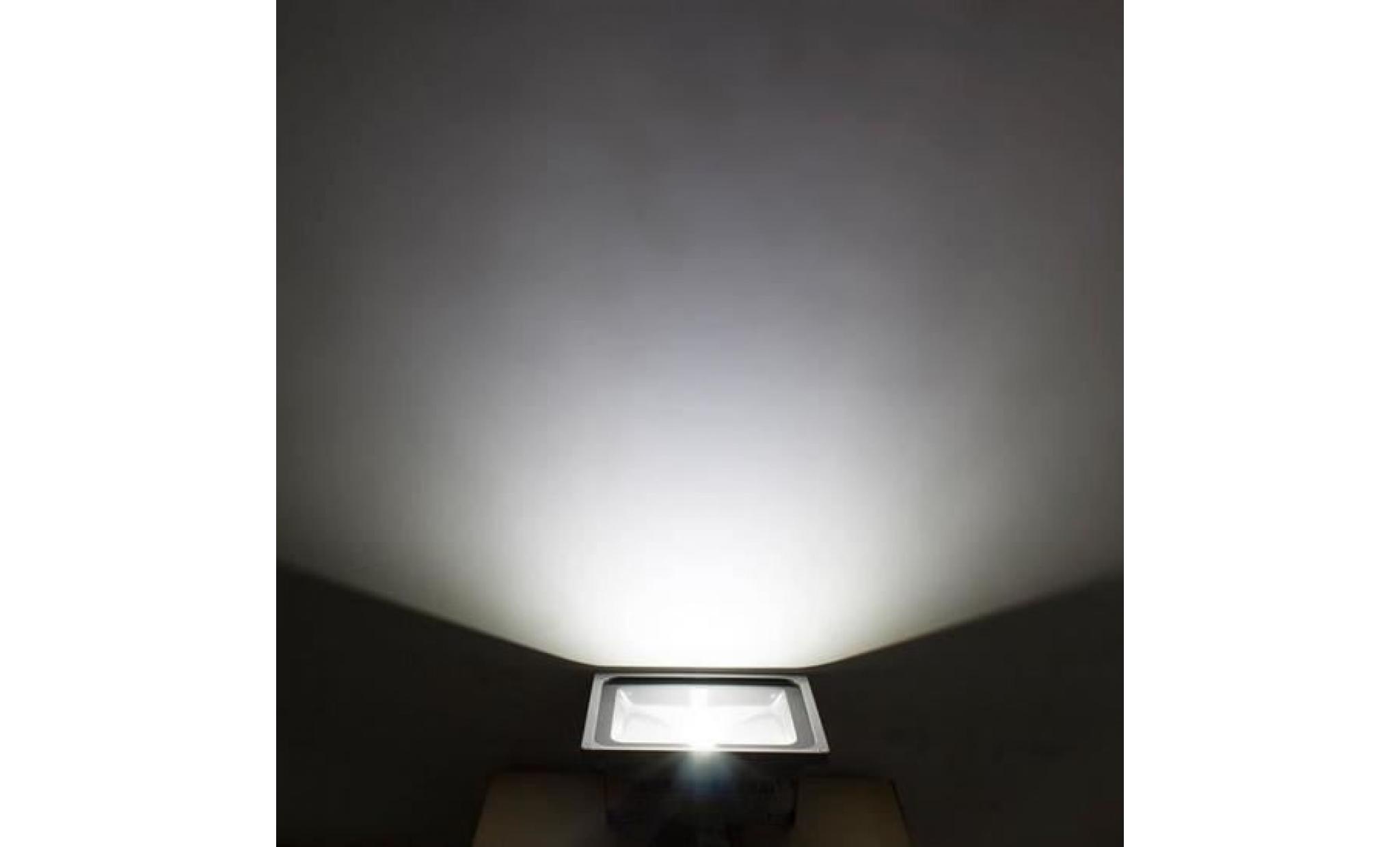 projecteur extérieur led 50 watts ip 65 spot d'eclairage super lumineux blanc chaud (résistant aux intempéries) pas cher