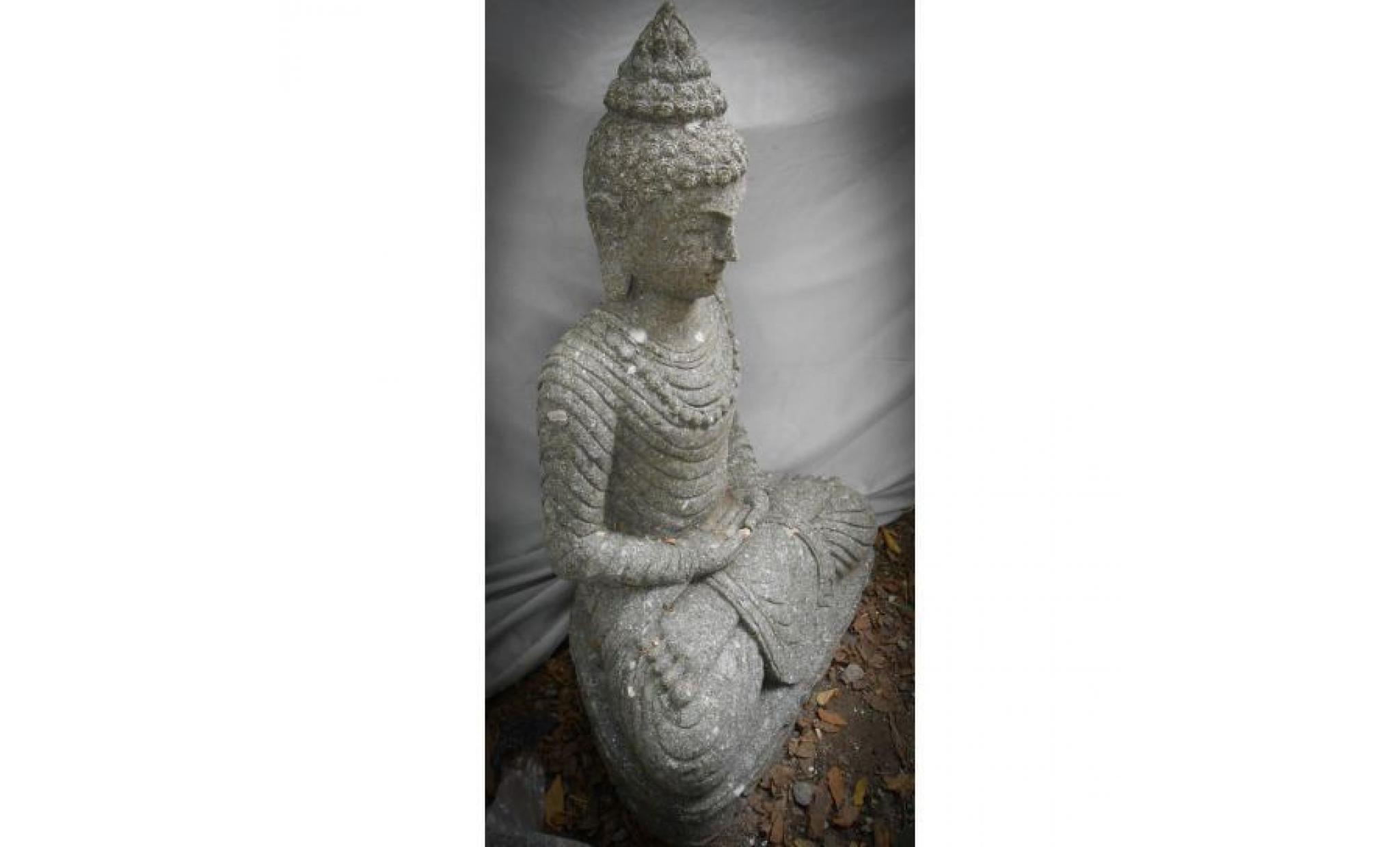 statue de bouddha assis jardin zen en pierre volcanique collier 50 cm pas cher