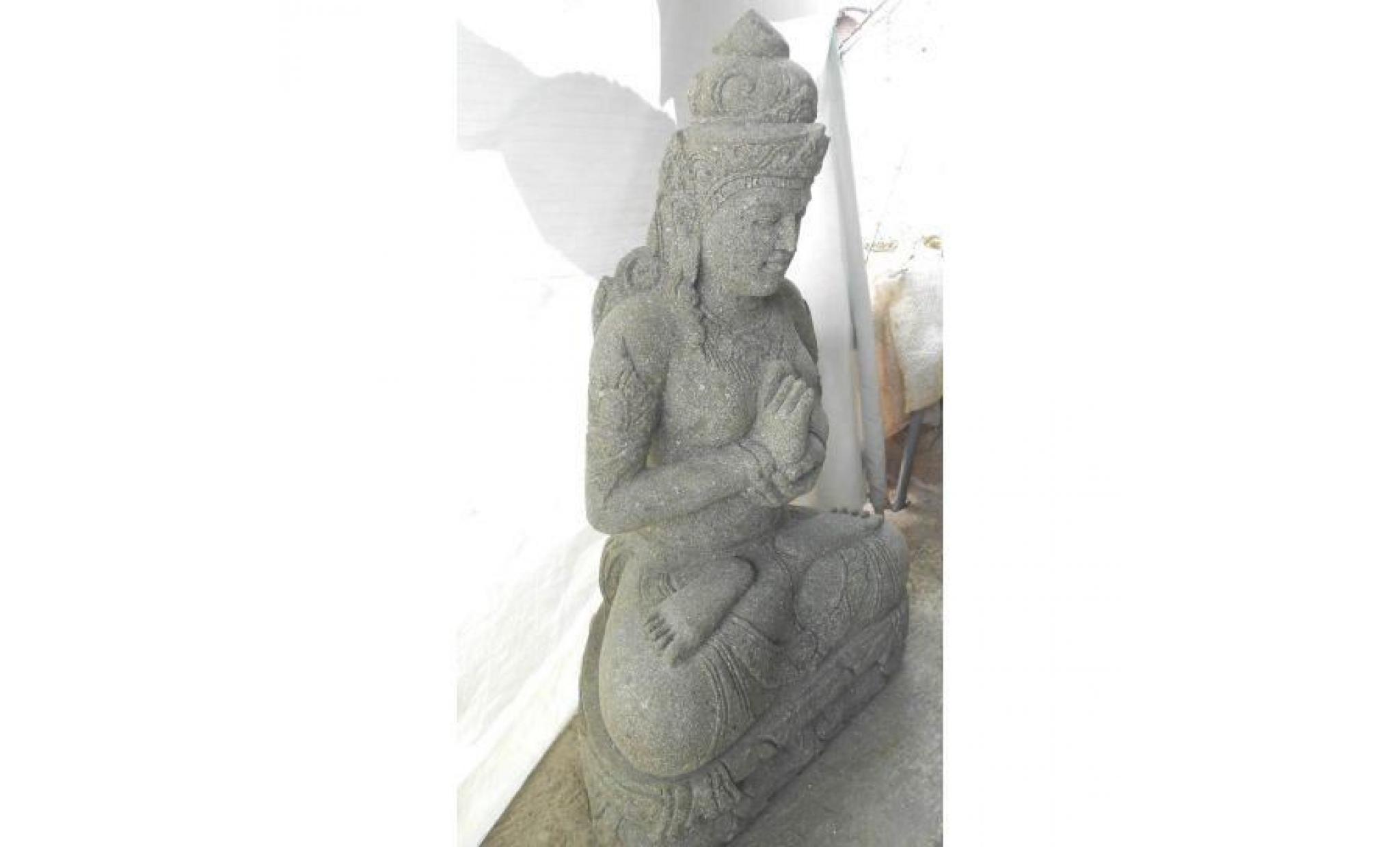 statue de jardin en pierre volcanique déesse balinaise 1m pas cher