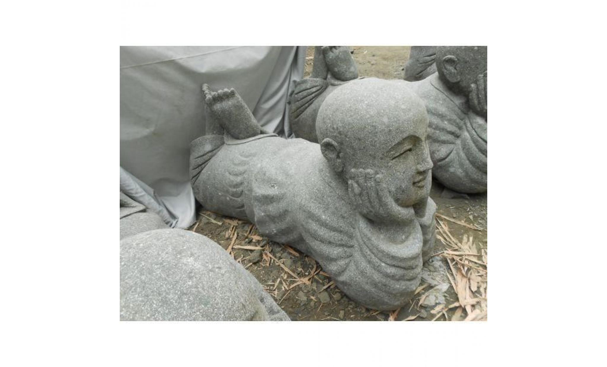 statue de jardin moine allongé en pierre 1m