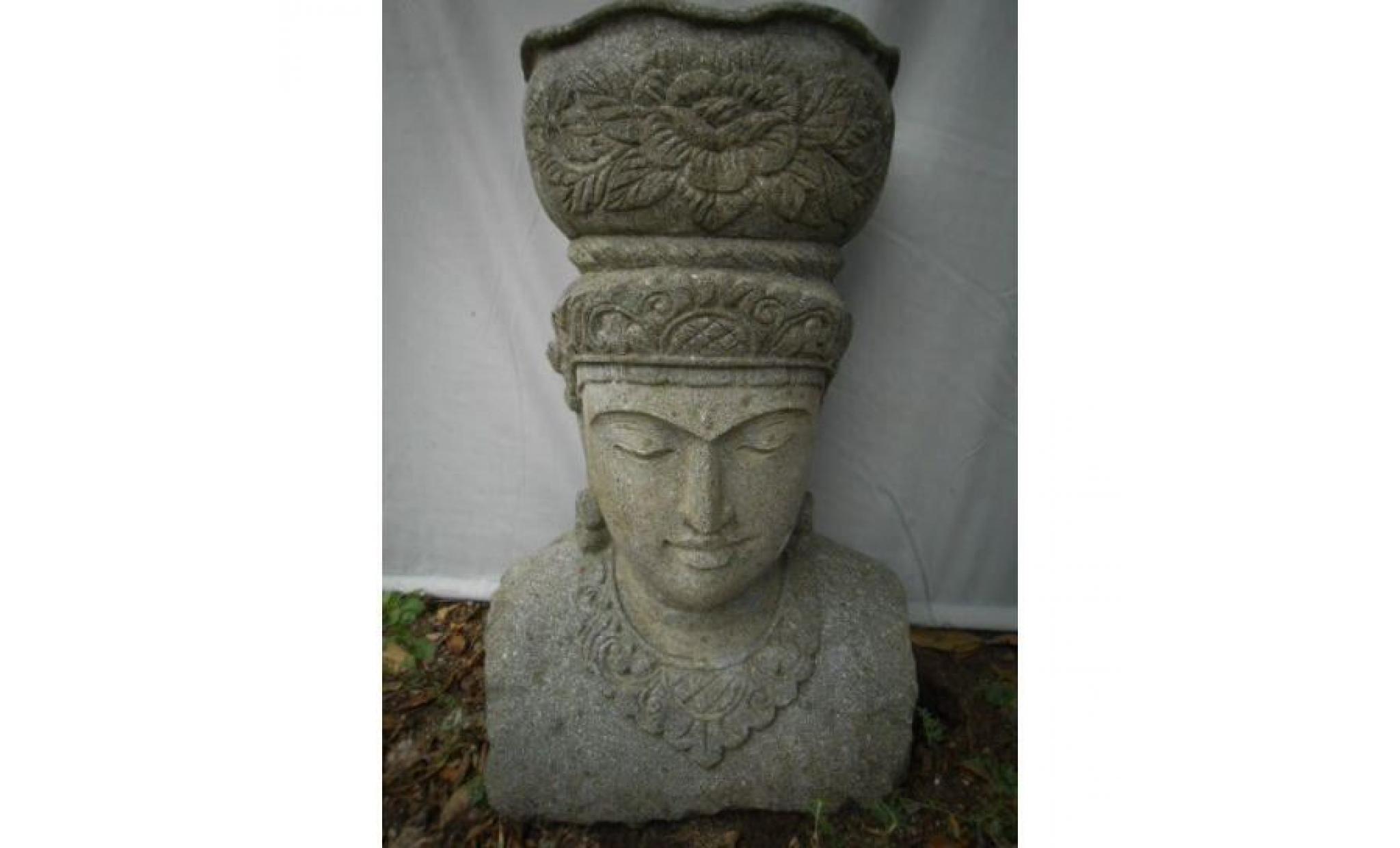 statue déesse balinaise en pierre volcanique pot jardin 70 cm