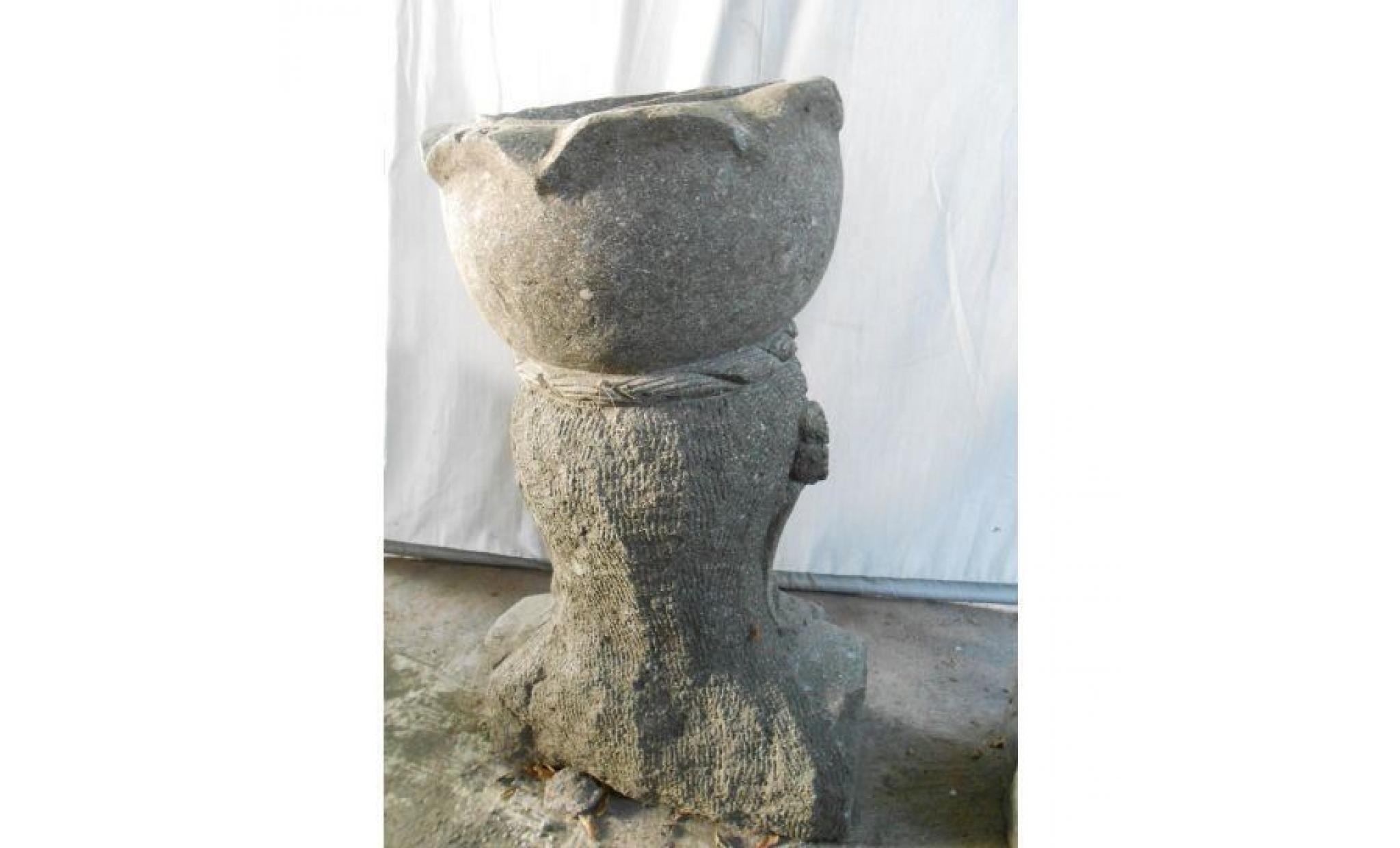 statue exterieur pot déesse balinaise en pierre volcanique 70 cm pas cher