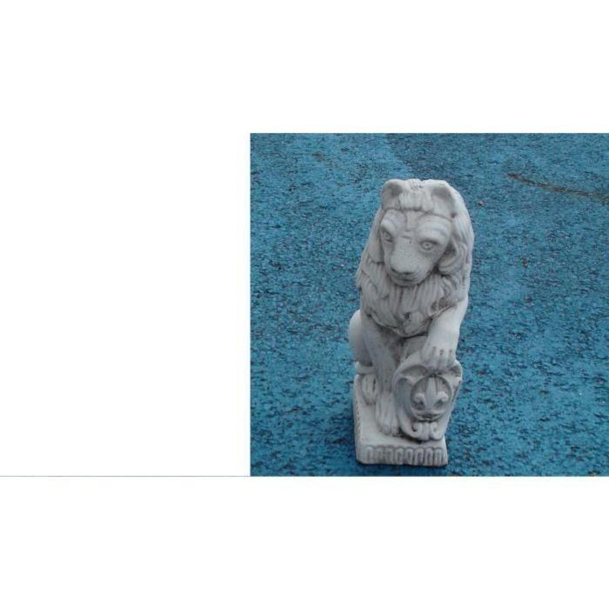 Statue Lion avec écusson  pas cher