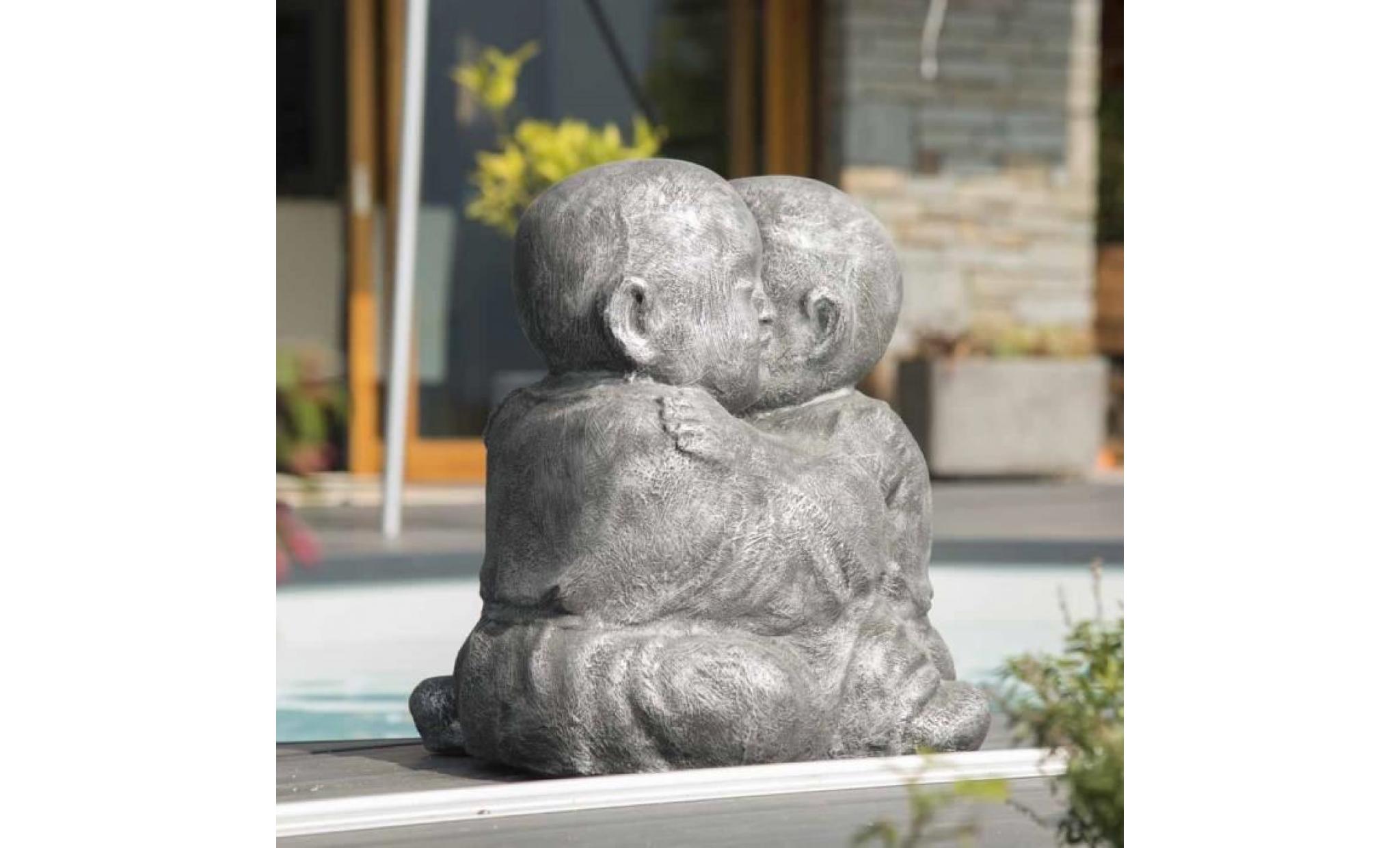statue moines shaolin enlacés patiné gris 40 cm pas cher