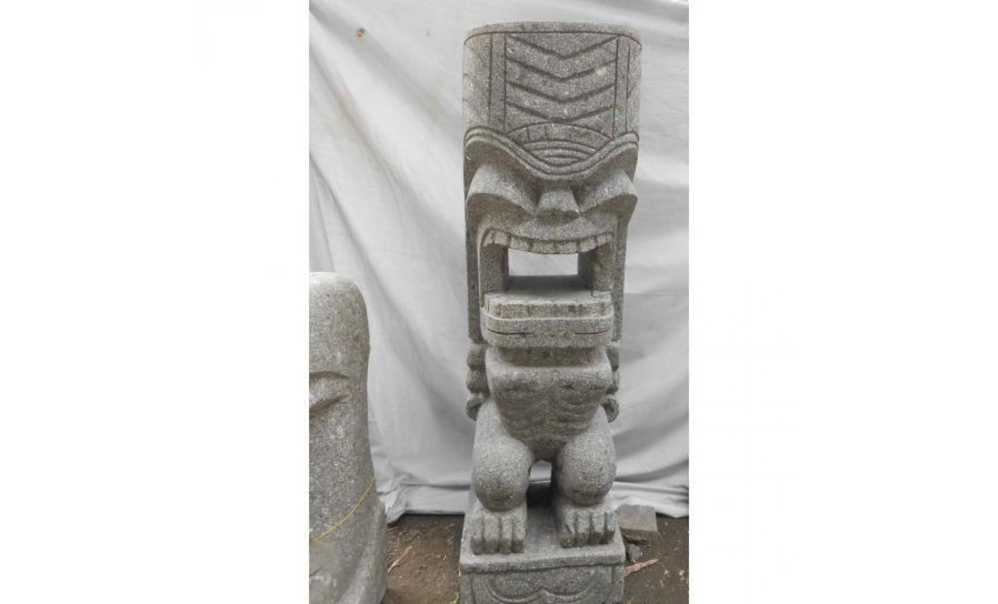 tiki polynesien statue en pierre volcanique extérieur 1m