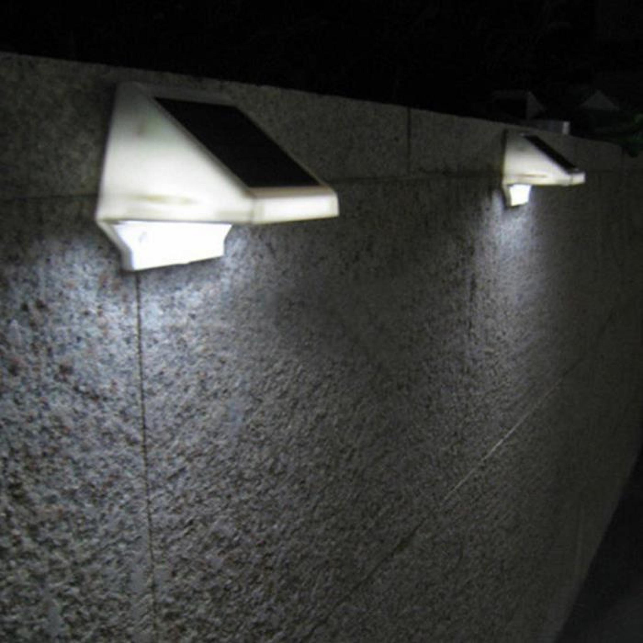 Triangle étanche Énergie solaire Les Escaliers Clôture Jardin Lampe de sécurité De plein air 4 LED pas cher